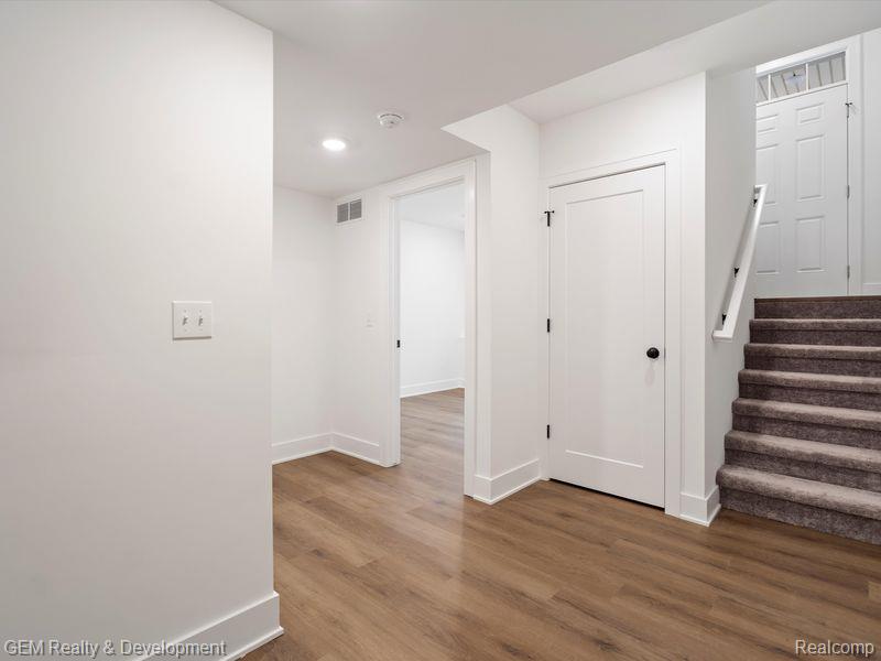 508 Village Lane Property Photo 23