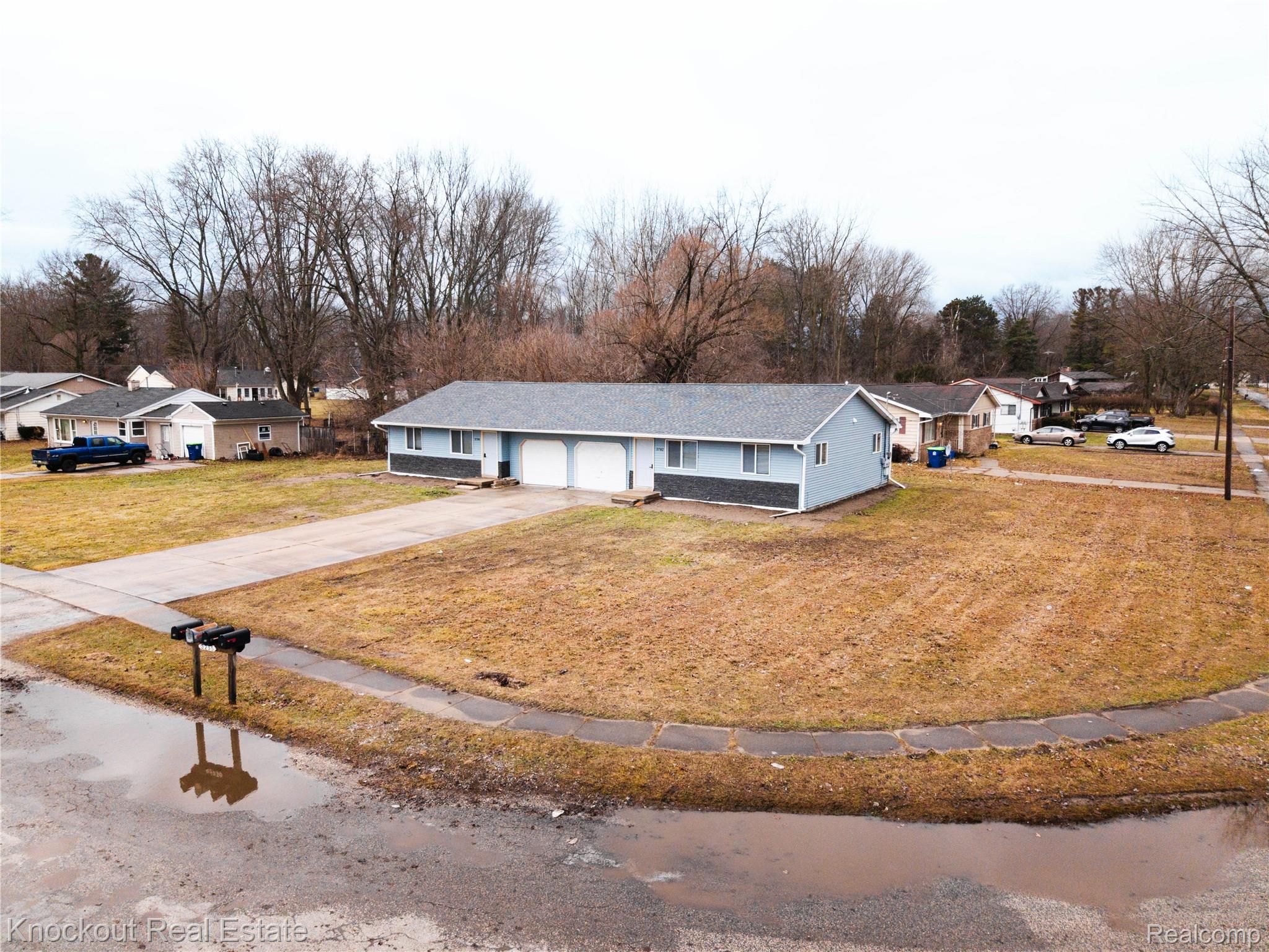 3782 Egan Street Property Photo 25