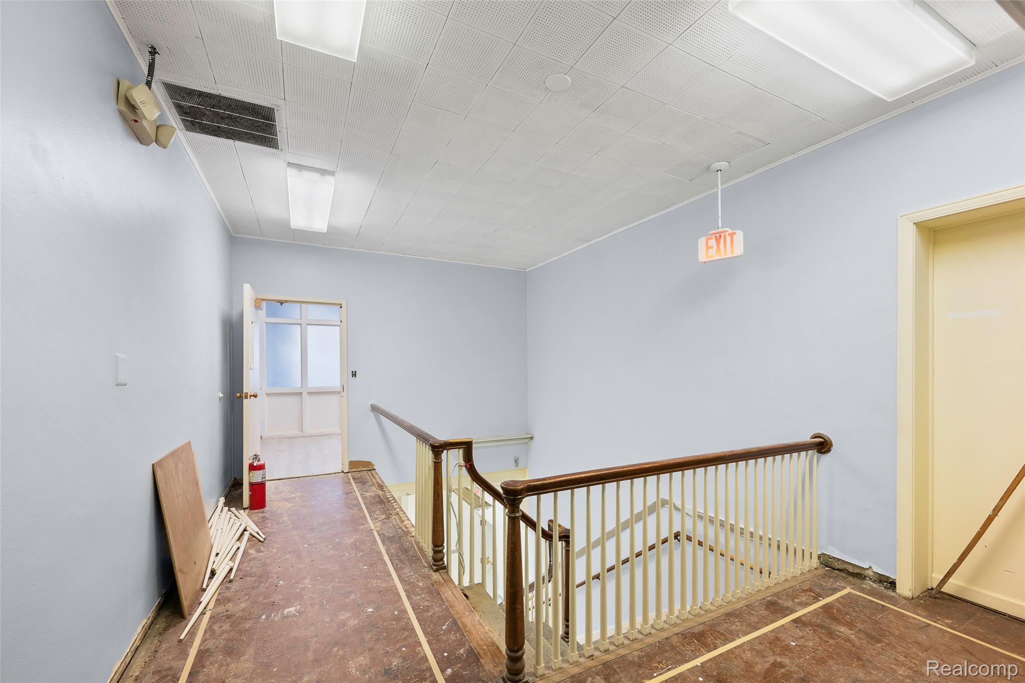 16625 Grand River Avenue Property Photo 15