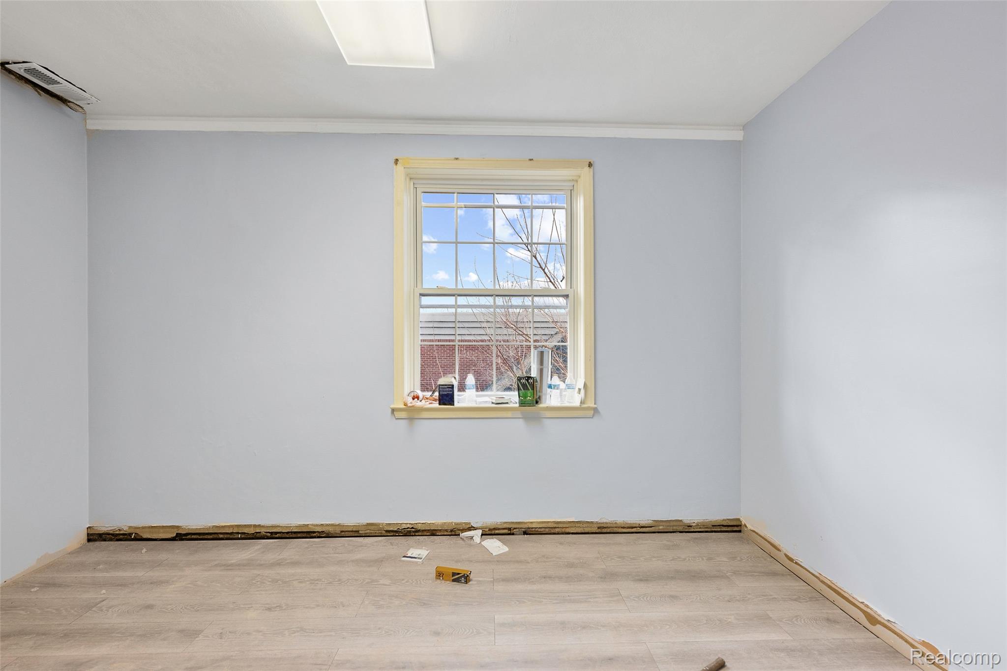 16625 Grand River Avenue Property Photo 24