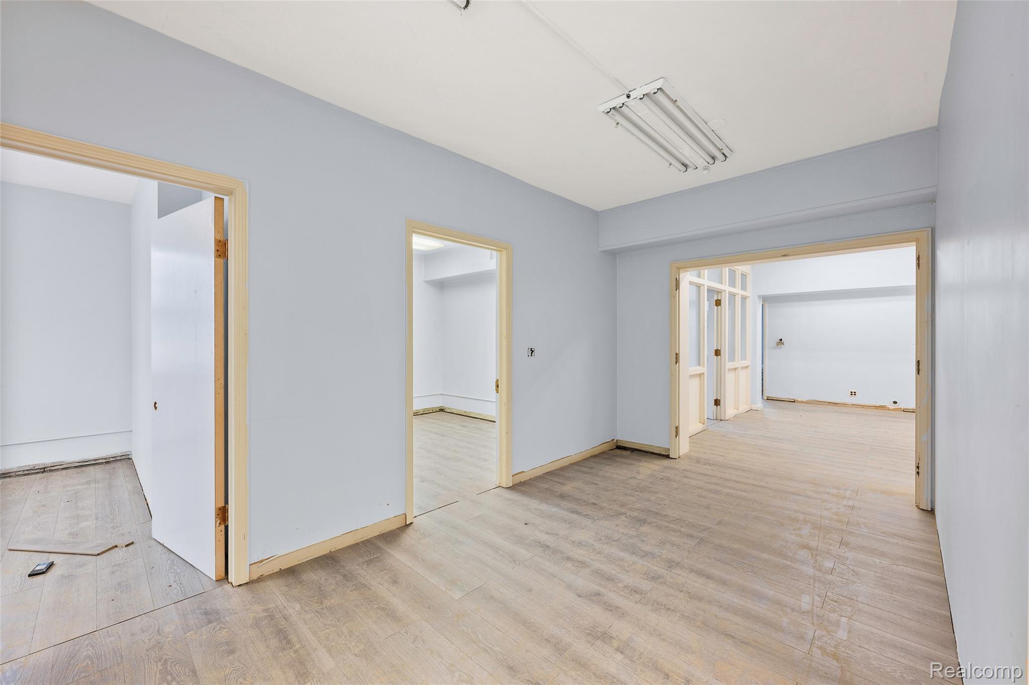 16625 Grand River Avenue Property Photo 25