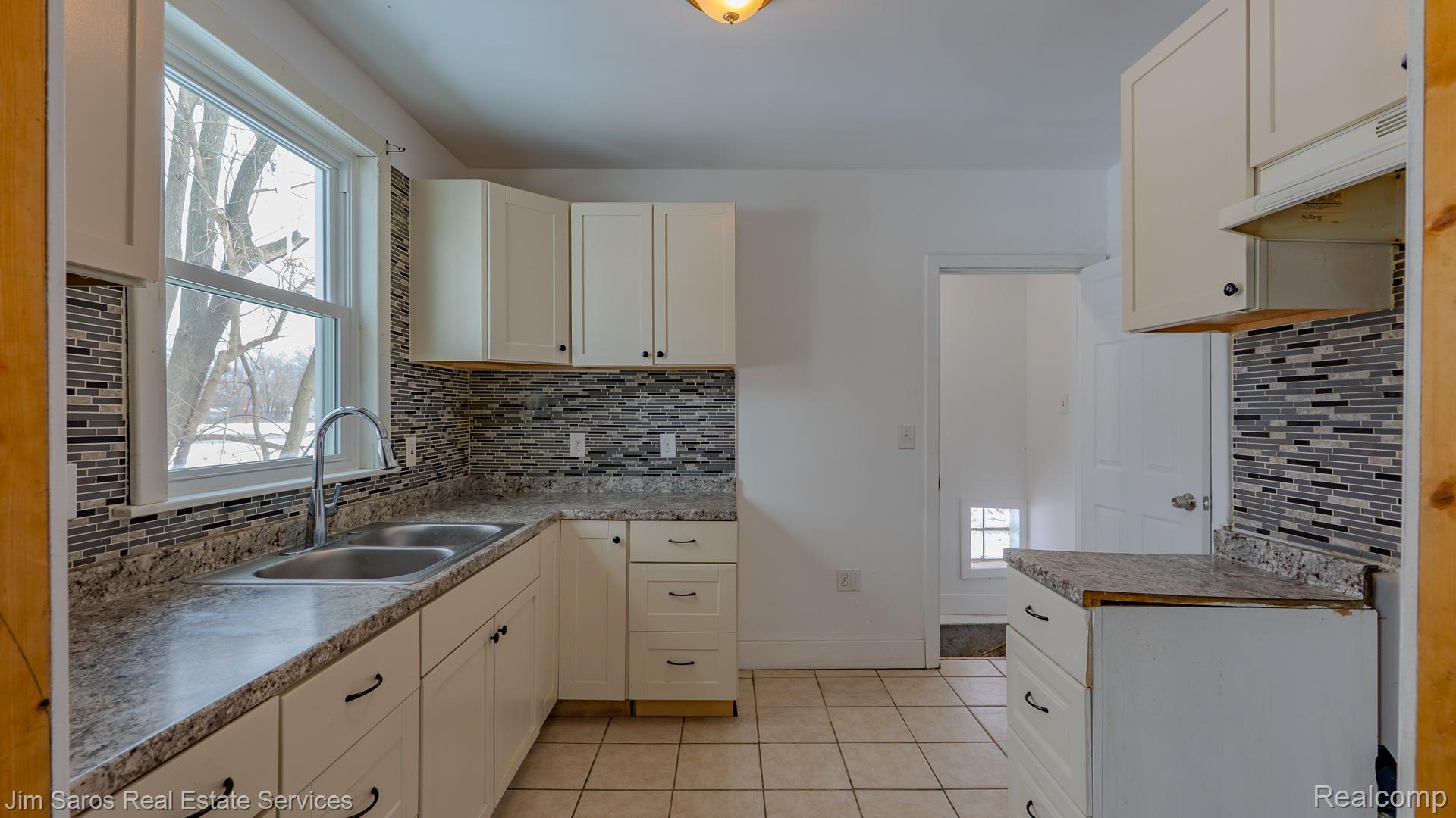 17892 Bradford Street Property Photo 5