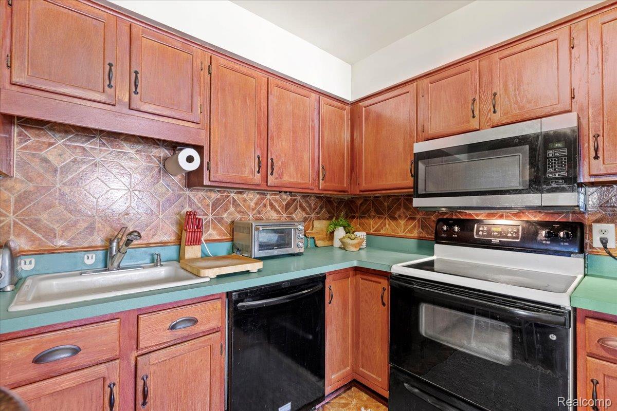 440 Baldwin Avenue 63 Property Photo 15