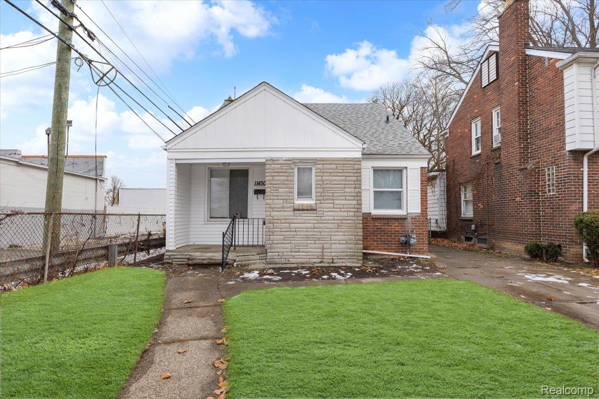 11430 Minock Street Property Photo 1