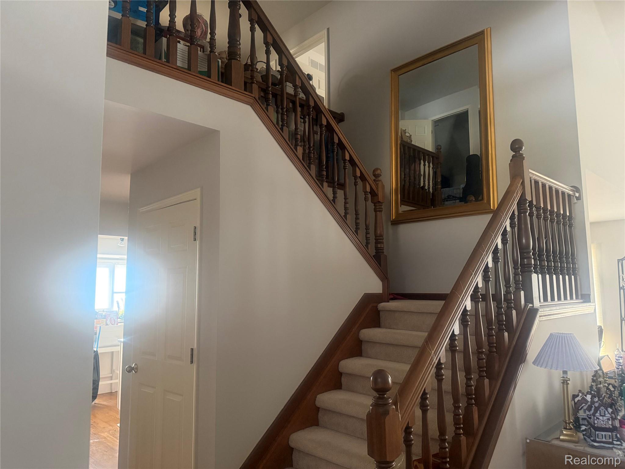 1446 Vistaview Drive Property Photo 3