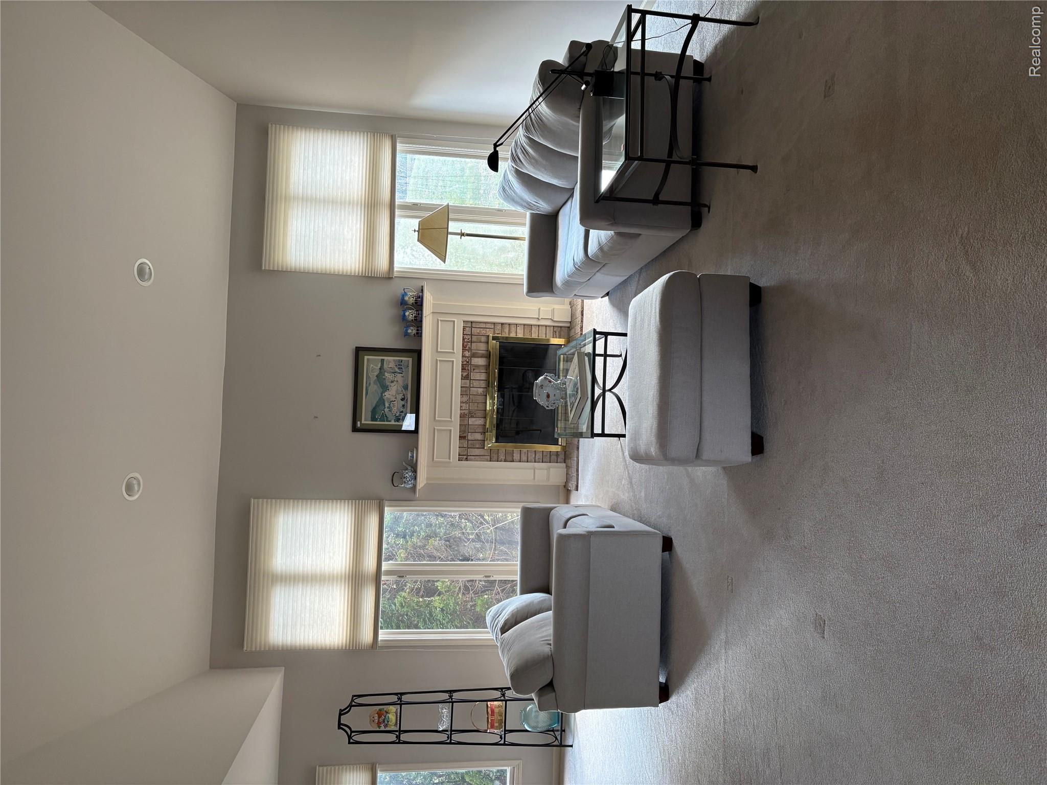 1446 Vistaview Drive Property Photo 8