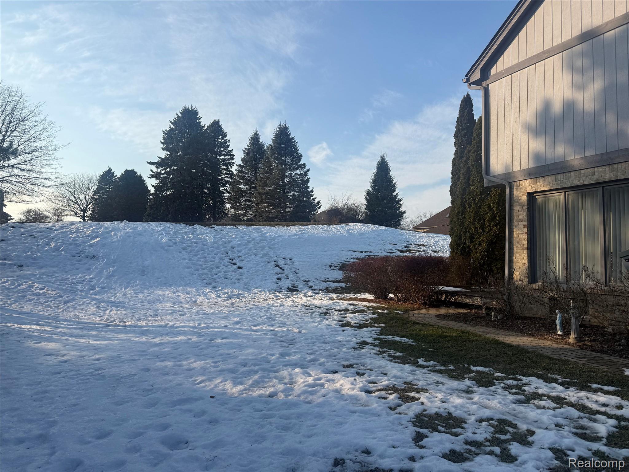 1446 Vistaview Drive Property Photo 11