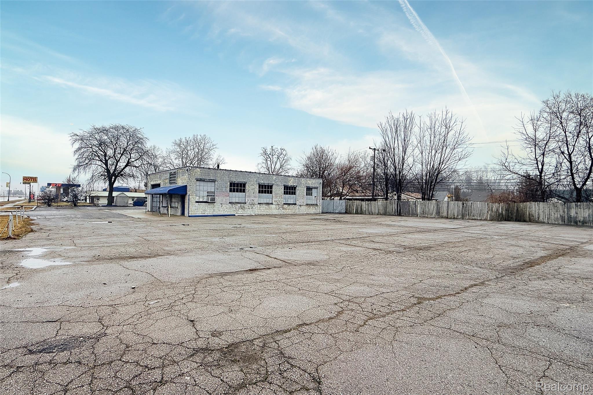 14239 Telegraph Road Property Photo 3