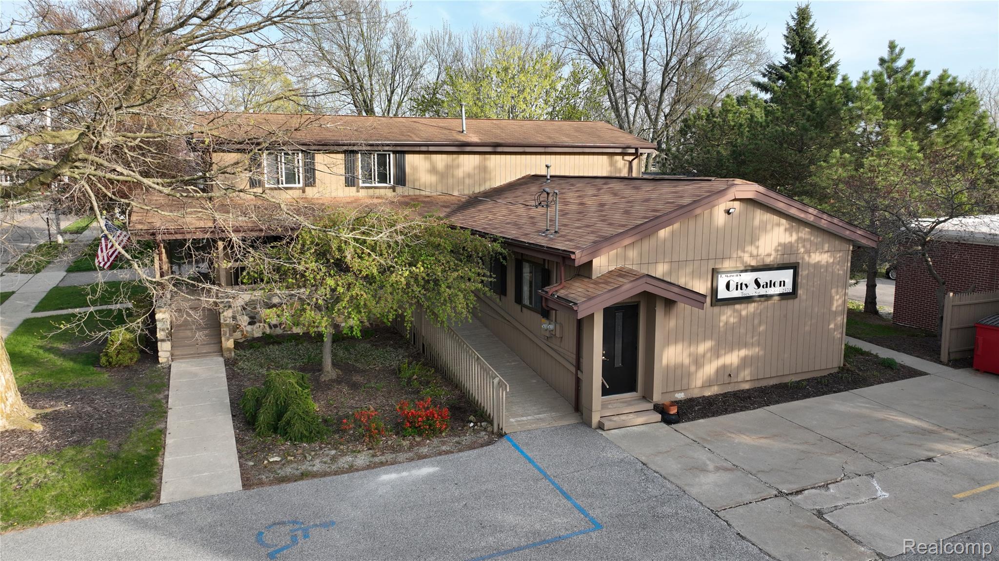 11522 Davis Street Property Photo 7
