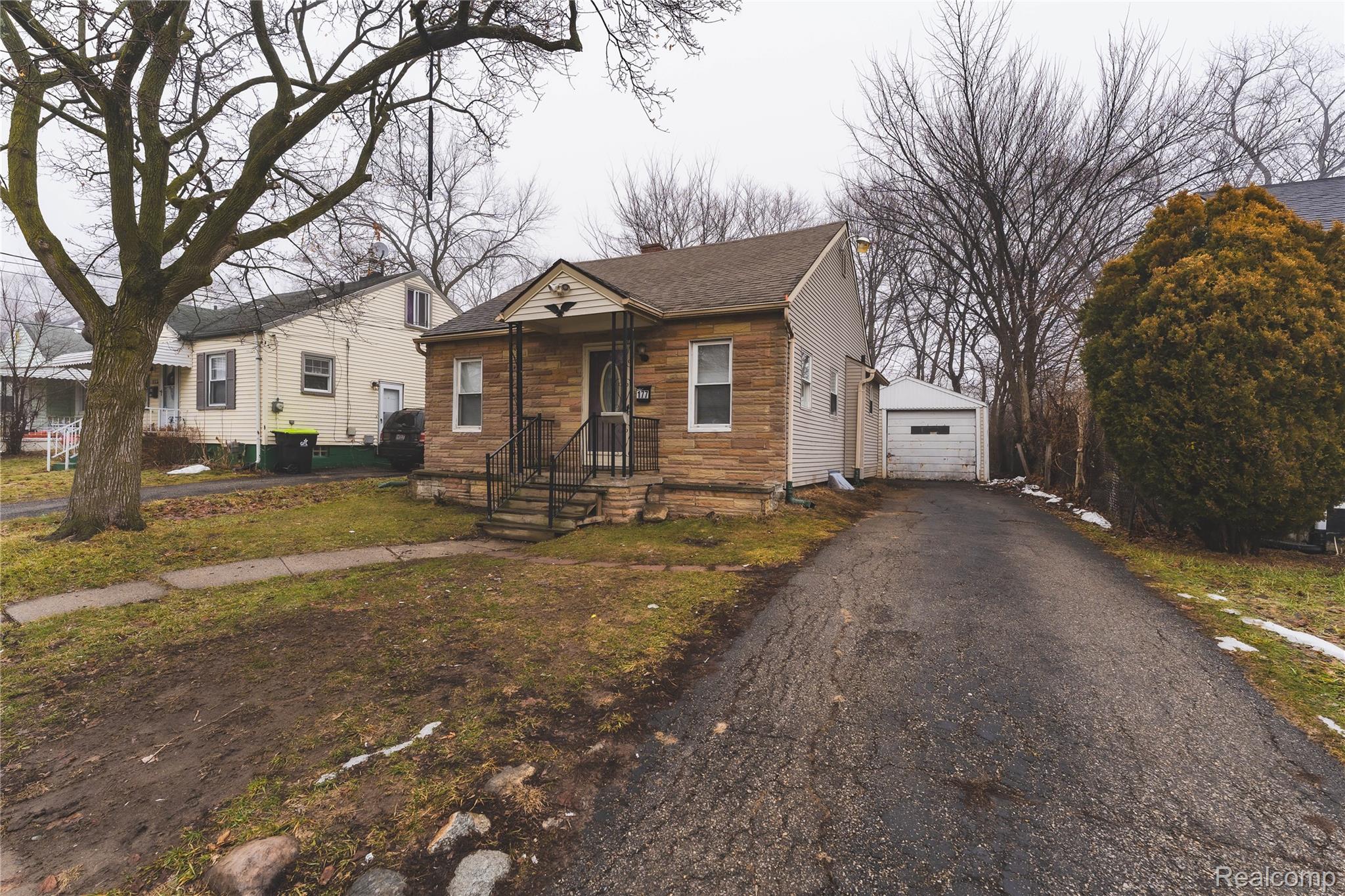 177 S Marshall Street Property Photo 2