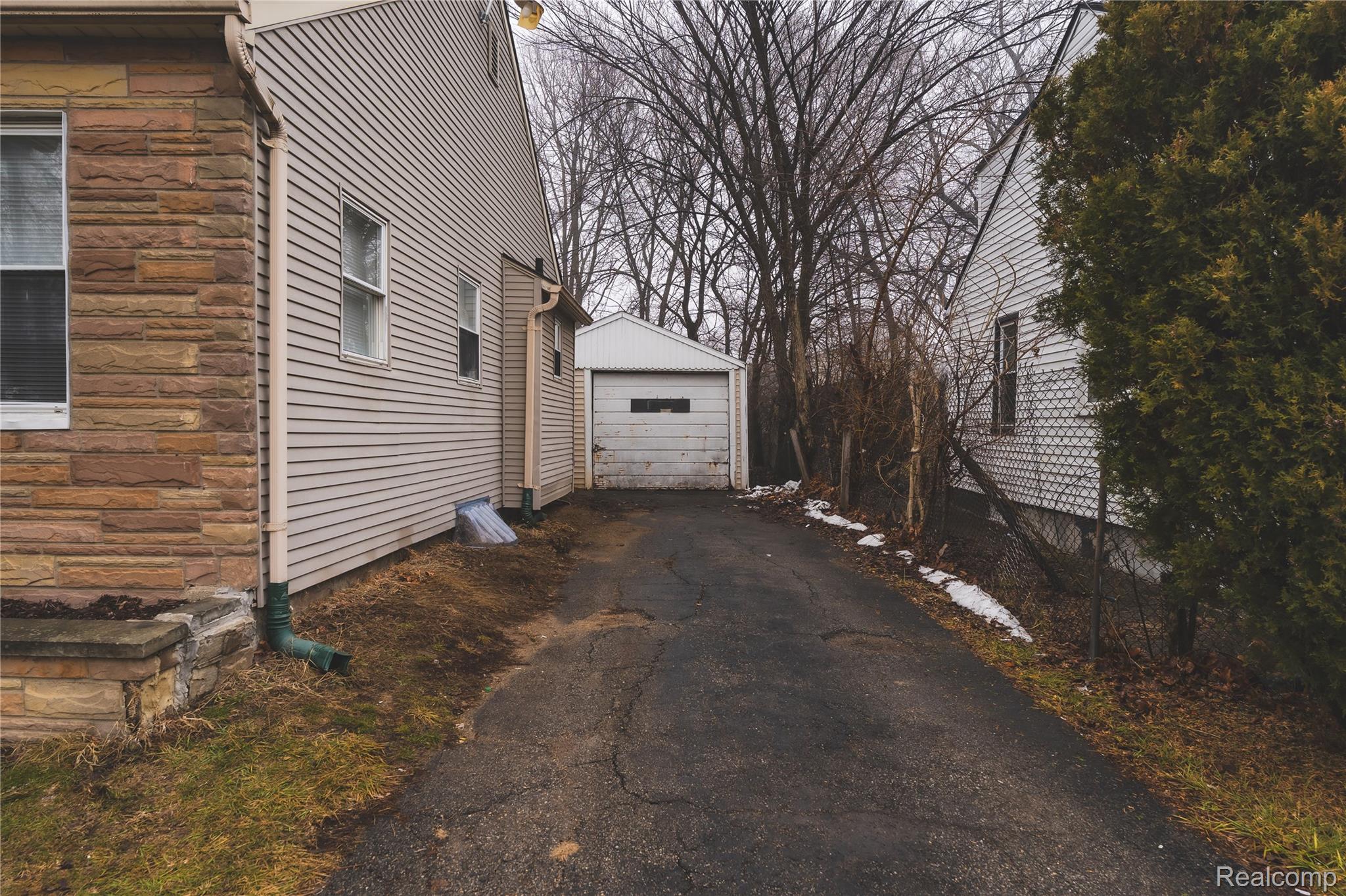 177 S Marshall Street Property Photo 3