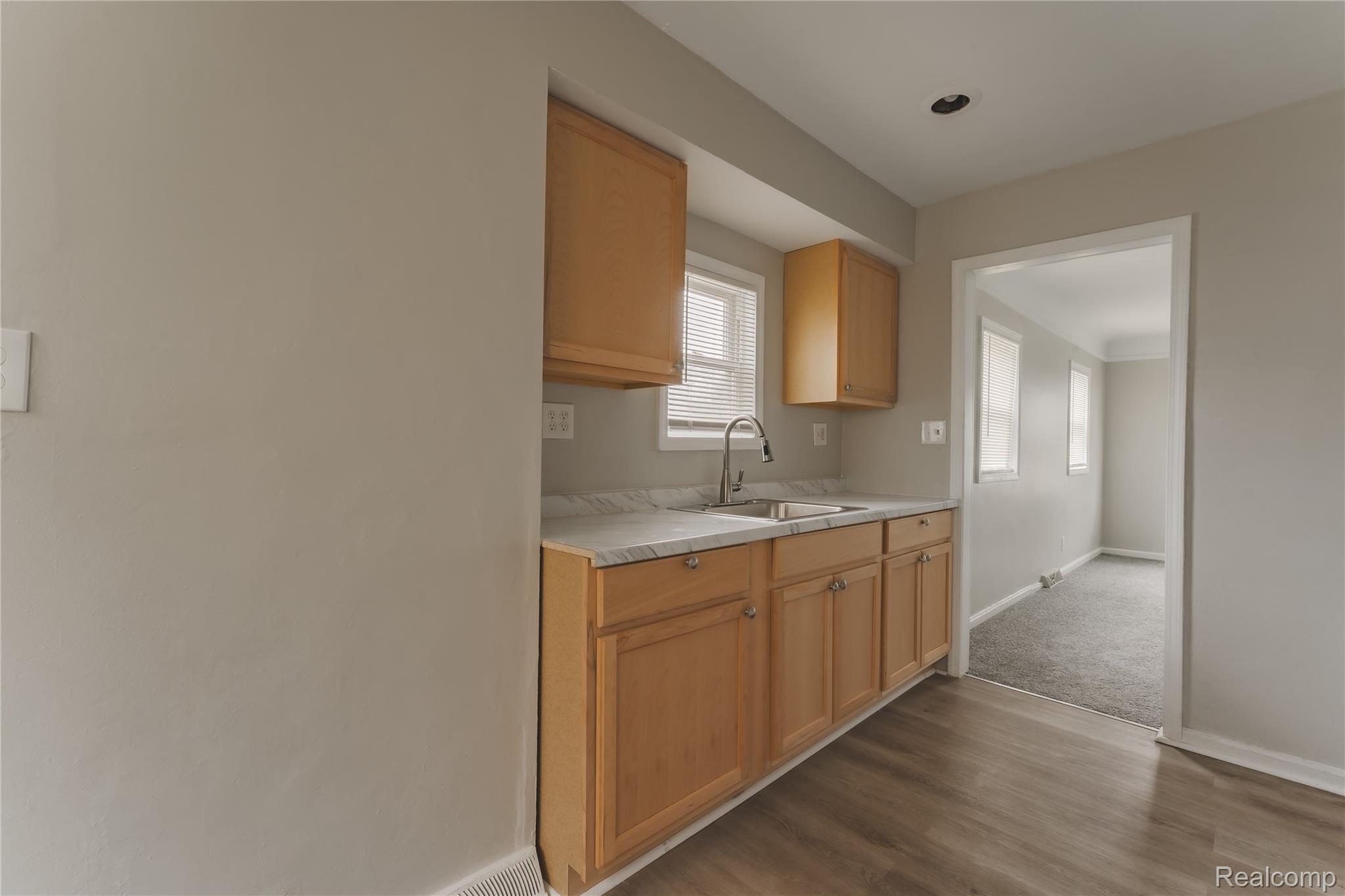 177 S Marshall Street Property Photo 5