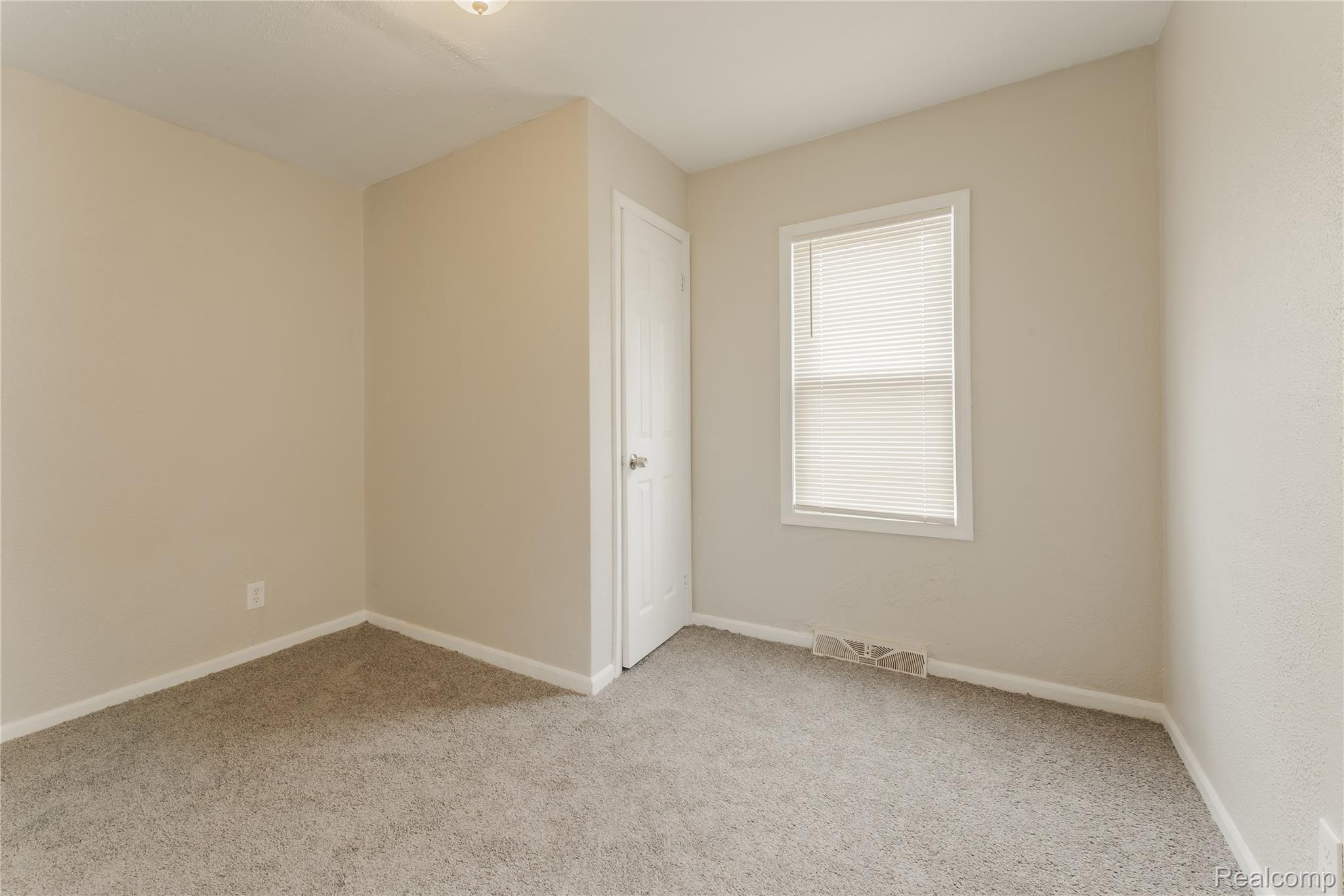 177 S Marshall Street Property Photo 9