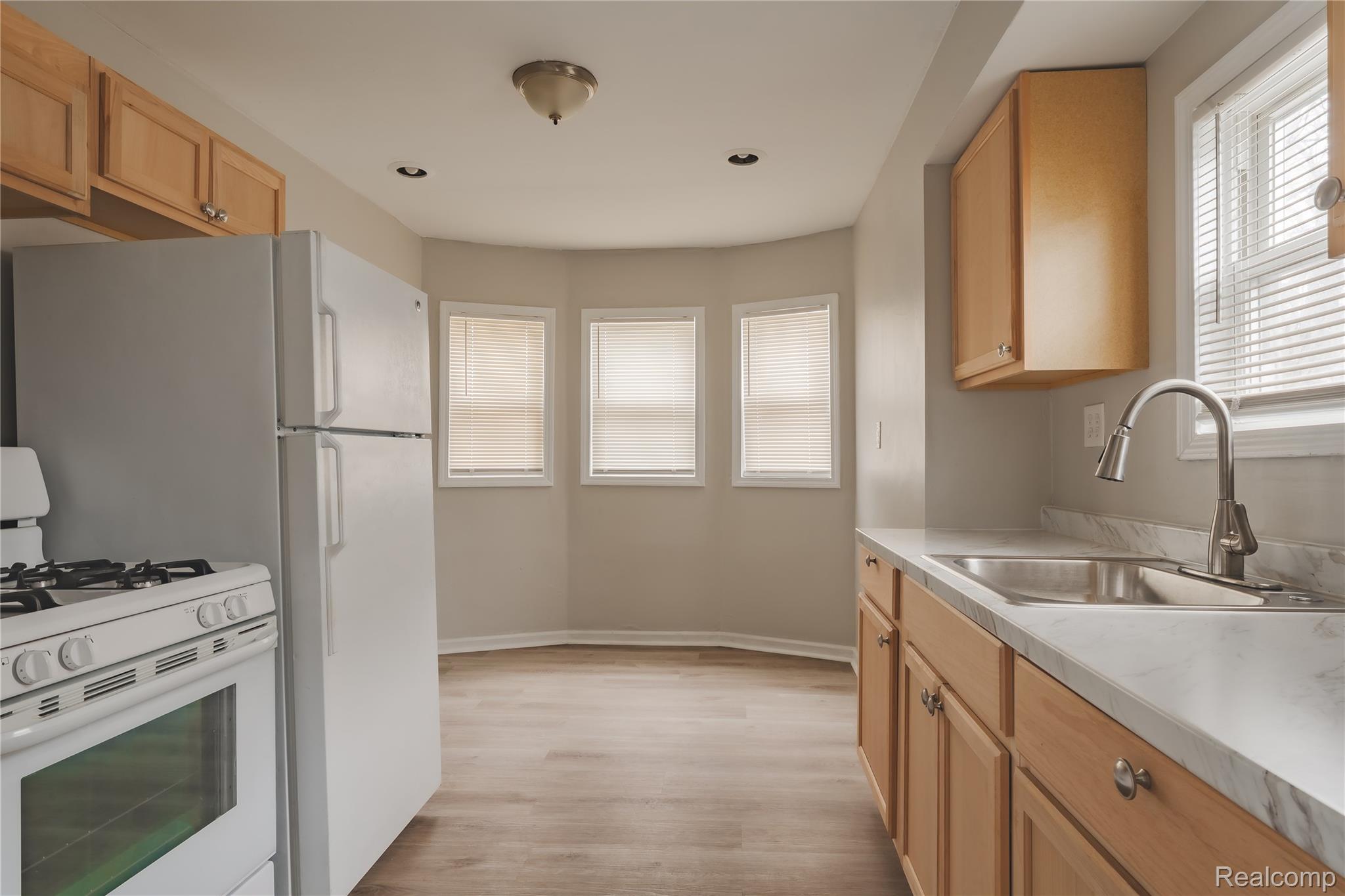 177 S Marshall Street Property Photo 18