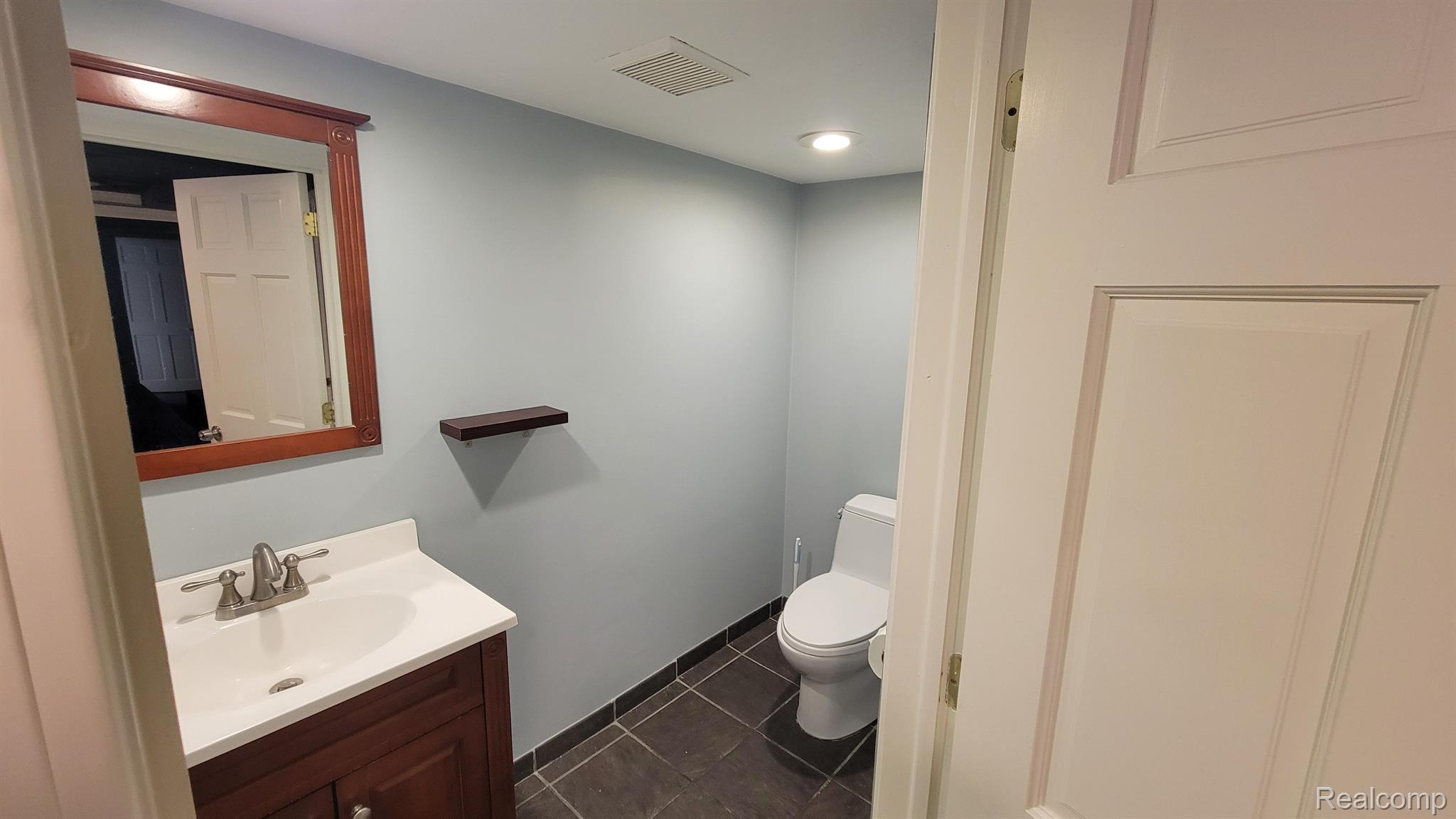 909 N Main Street Property Photo 20