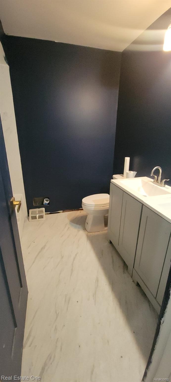 20120 Salisbury Street Property Photo 13