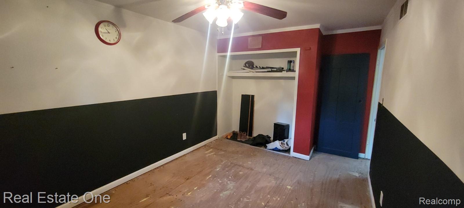 20120 Salisbury Street Property Photo 18