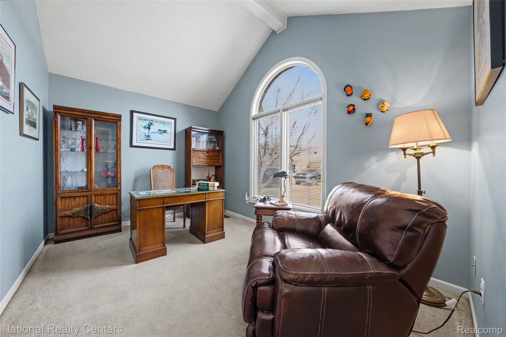 56175 Saint Andrews Drive Property Photo 8