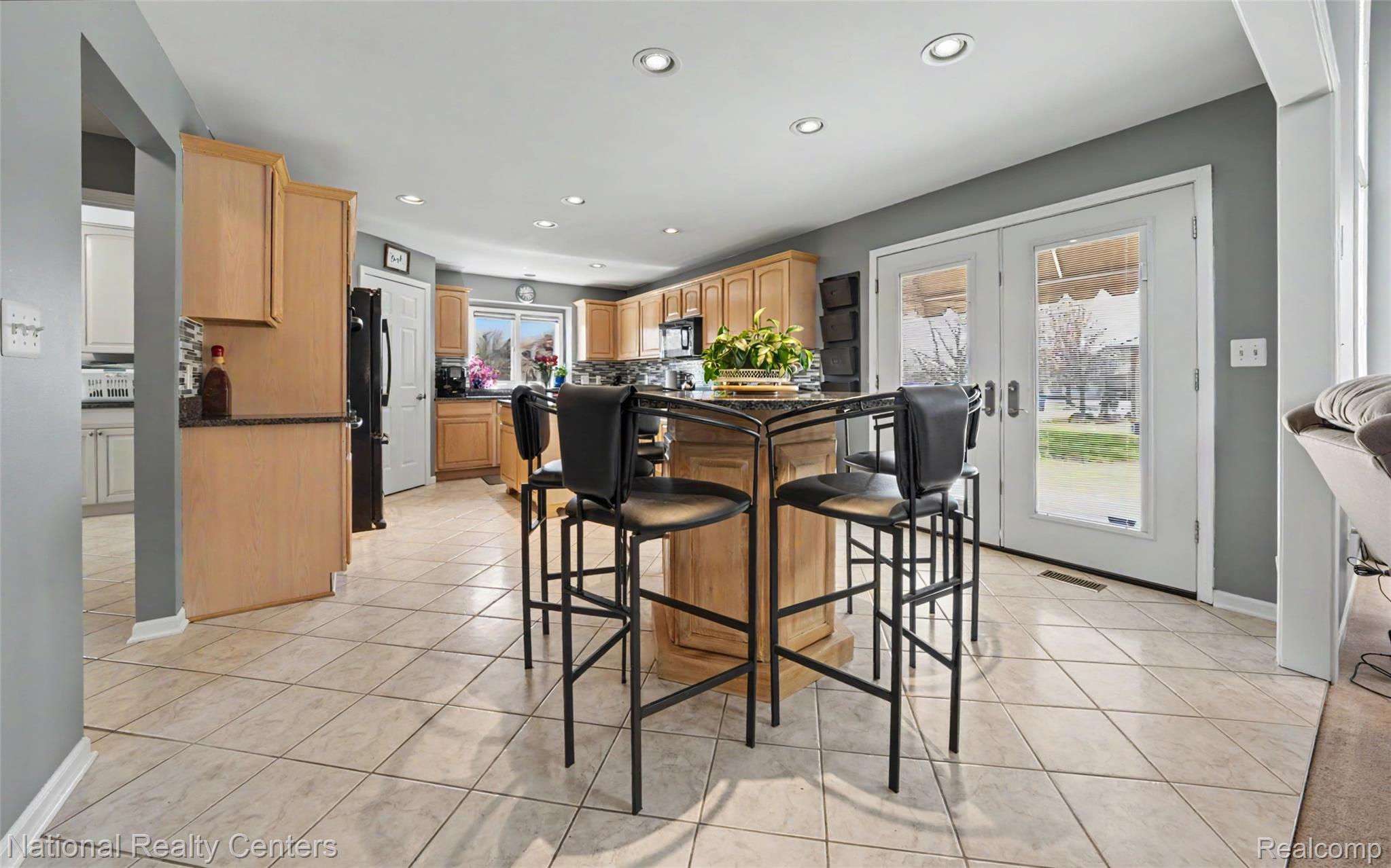 56175 Saint Andrews Drive Property Photo 12