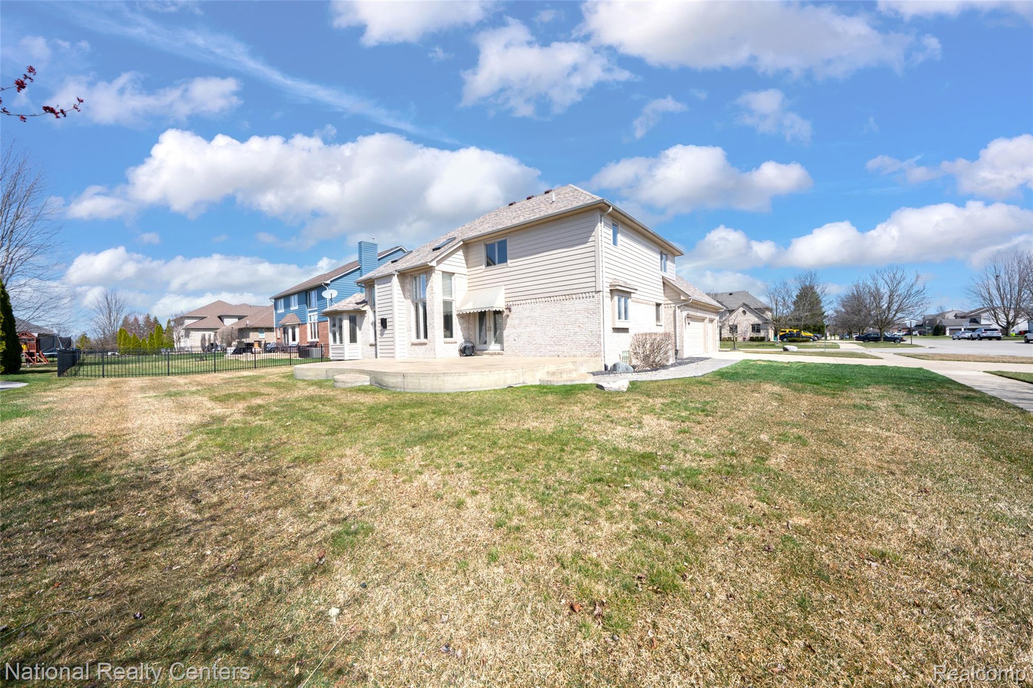56175 Saint Andrews Drive Property Photo 24