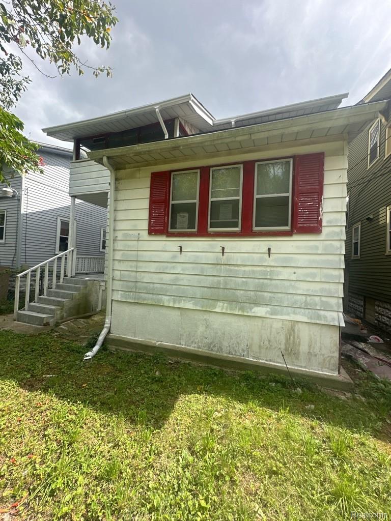 140 Geneva Street Property Photo 3