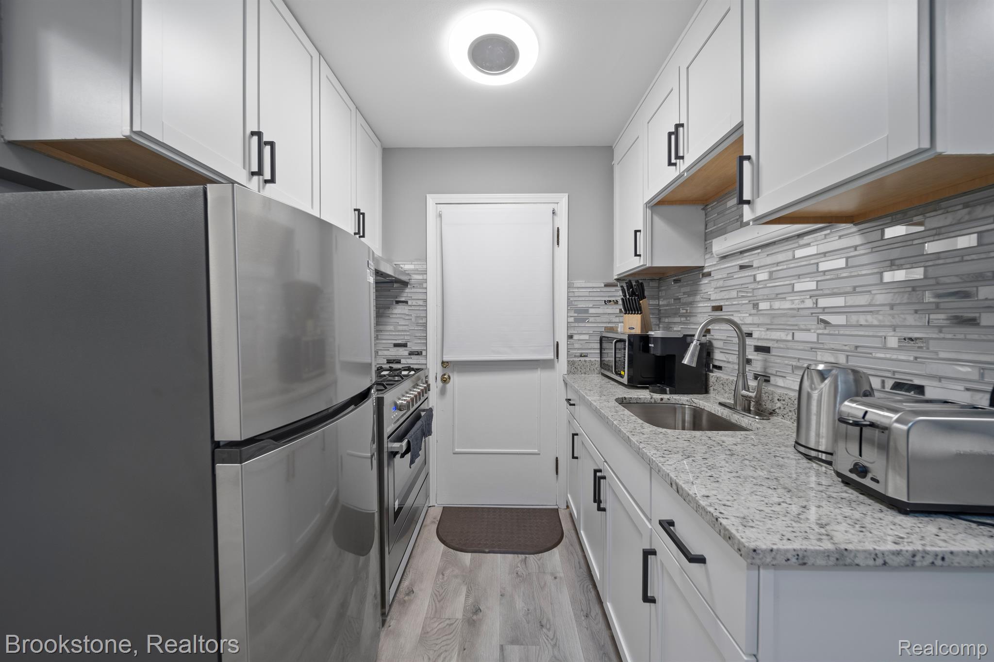 141 Ferndale Avenue Property Photo 6