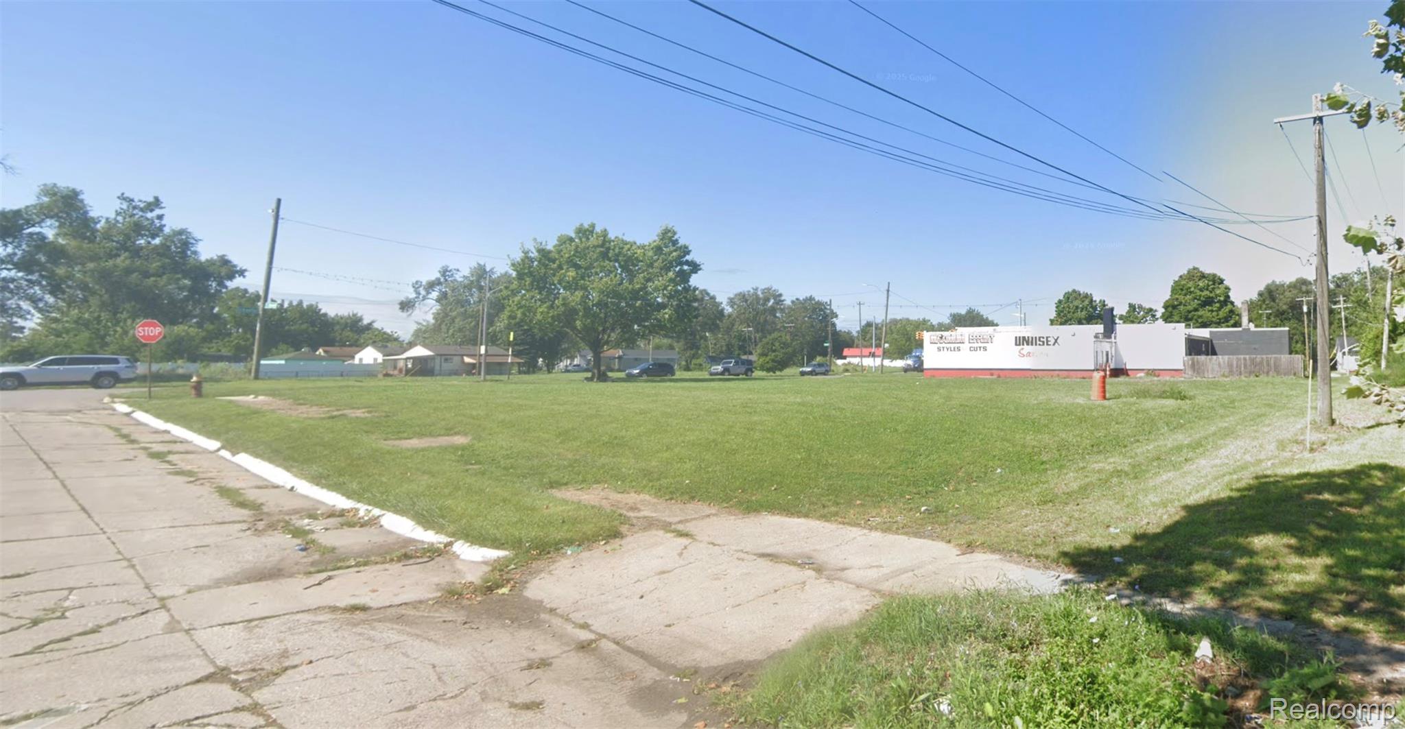 2733 S Schaefer Highway Property Photo 3