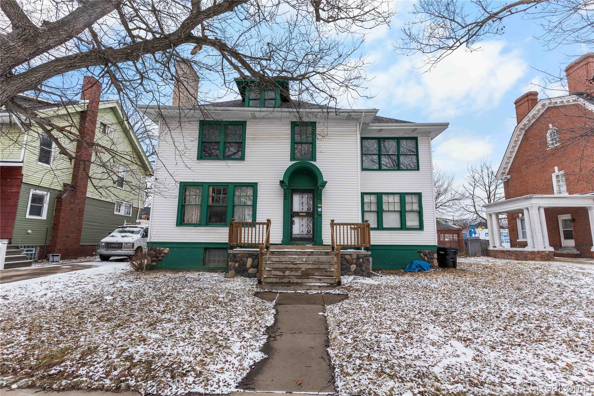 628 Taylor Street Property Photo 1