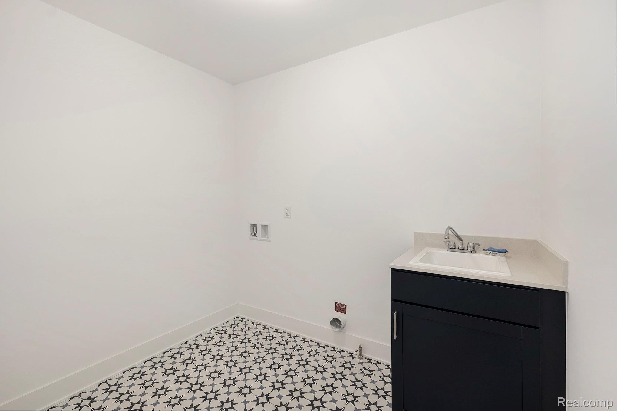 7699 Orchard Lane Property Photo 43