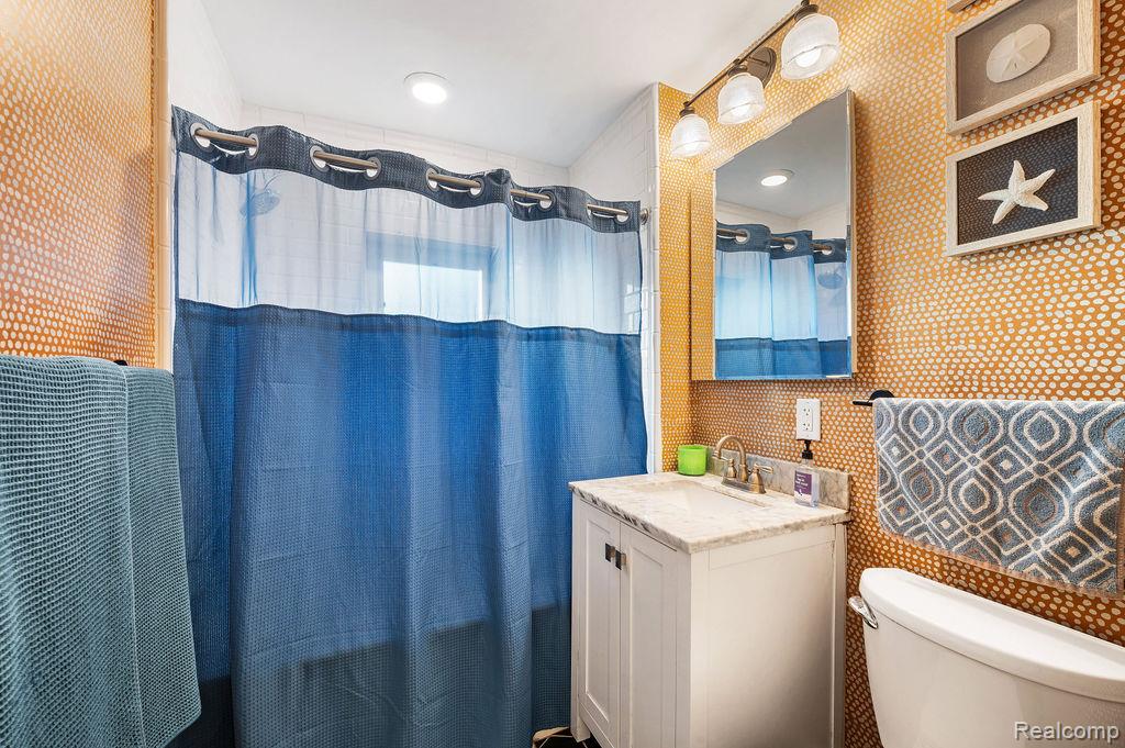 9695 Community Hall Road Property Photo 22