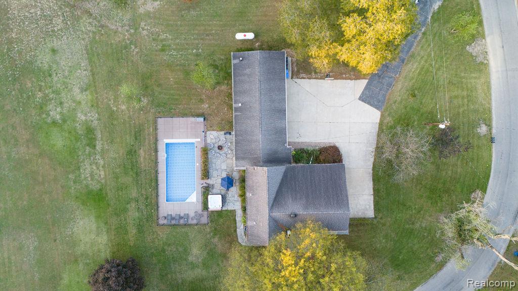 9695 Community Hall Road Property Photo 38