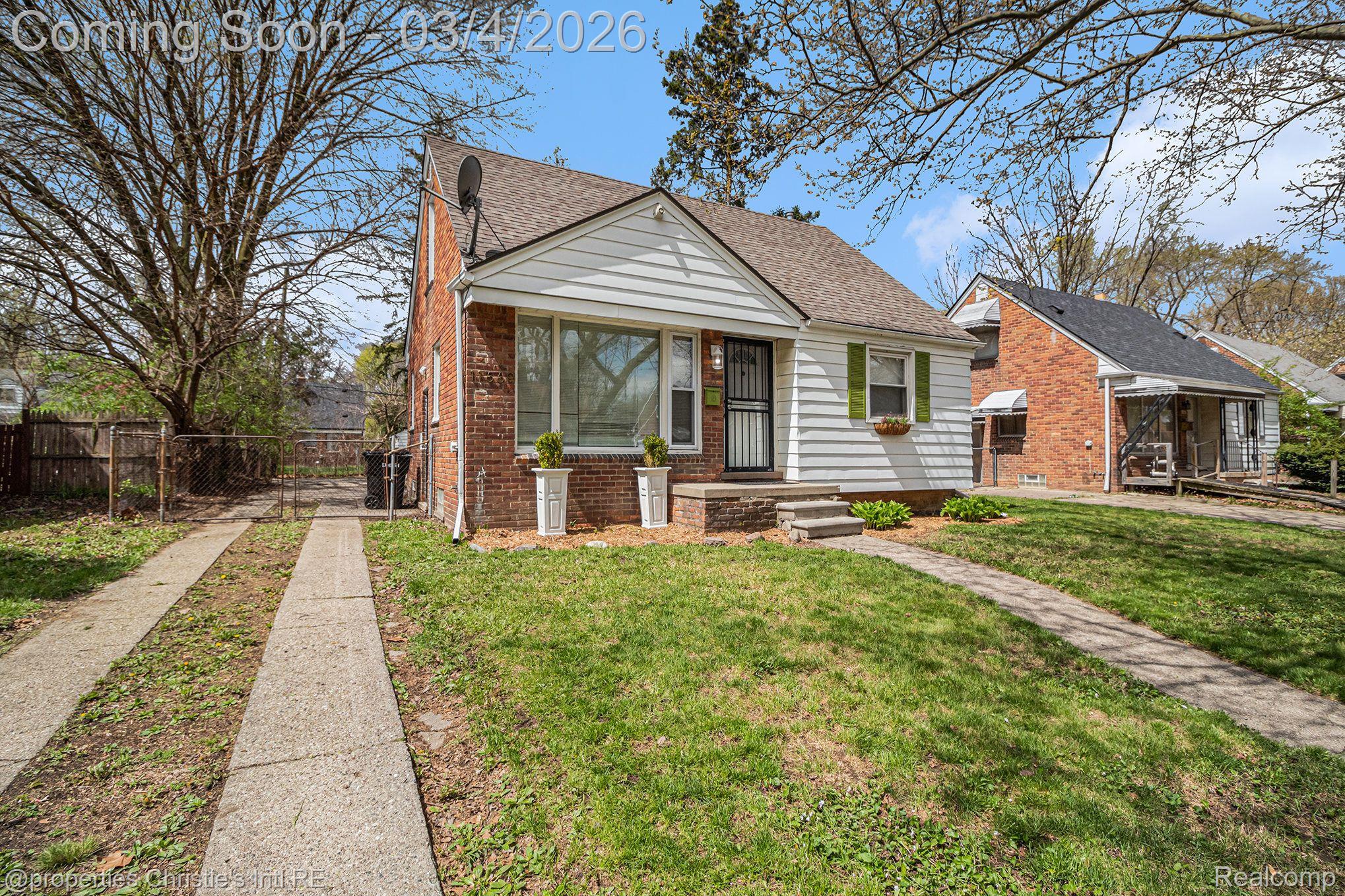 11669 Chatham Property Photo 2