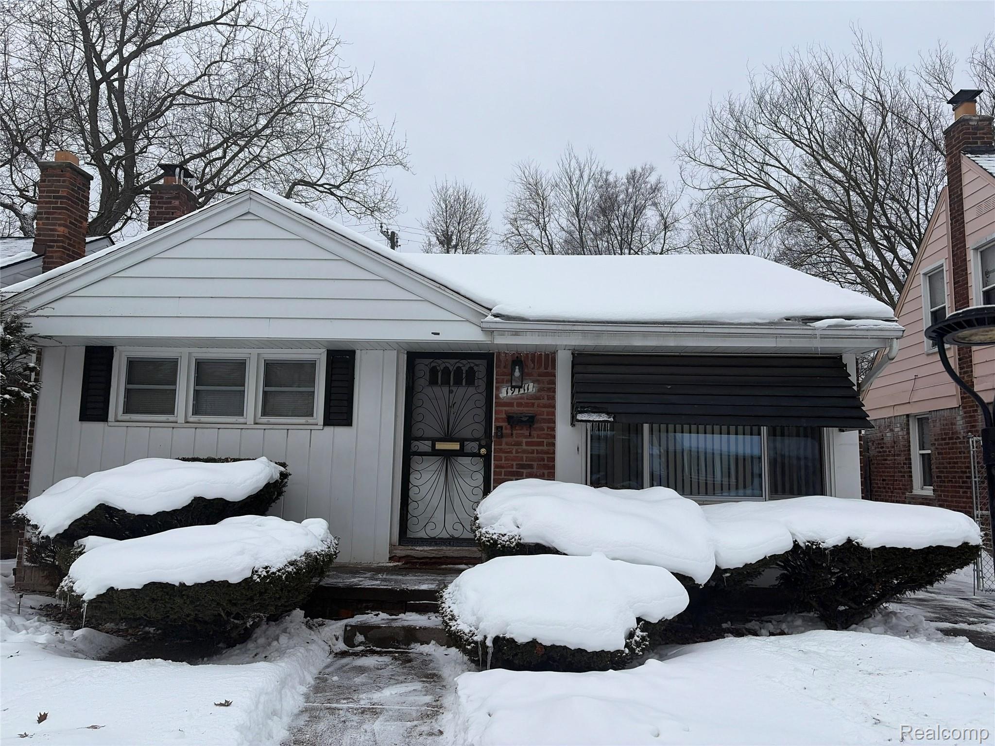 19711 Greydale Avenue Property Photo 1