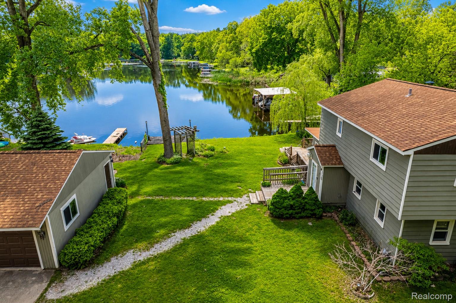 11388 Sunset Boulevard Property Photo 6