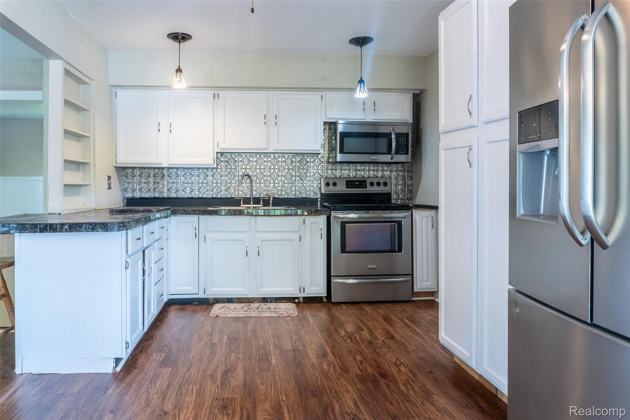 11388 Sunset Boulevard Property Photo 11