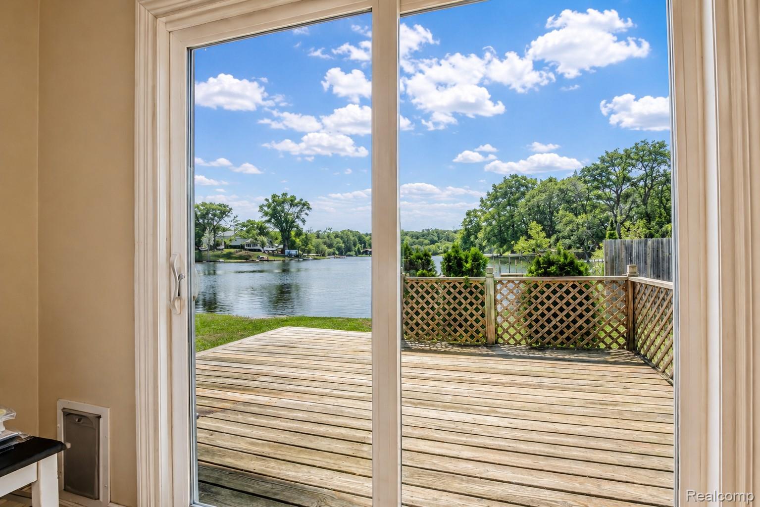 11388 Sunset Boulevard Property Photo 16