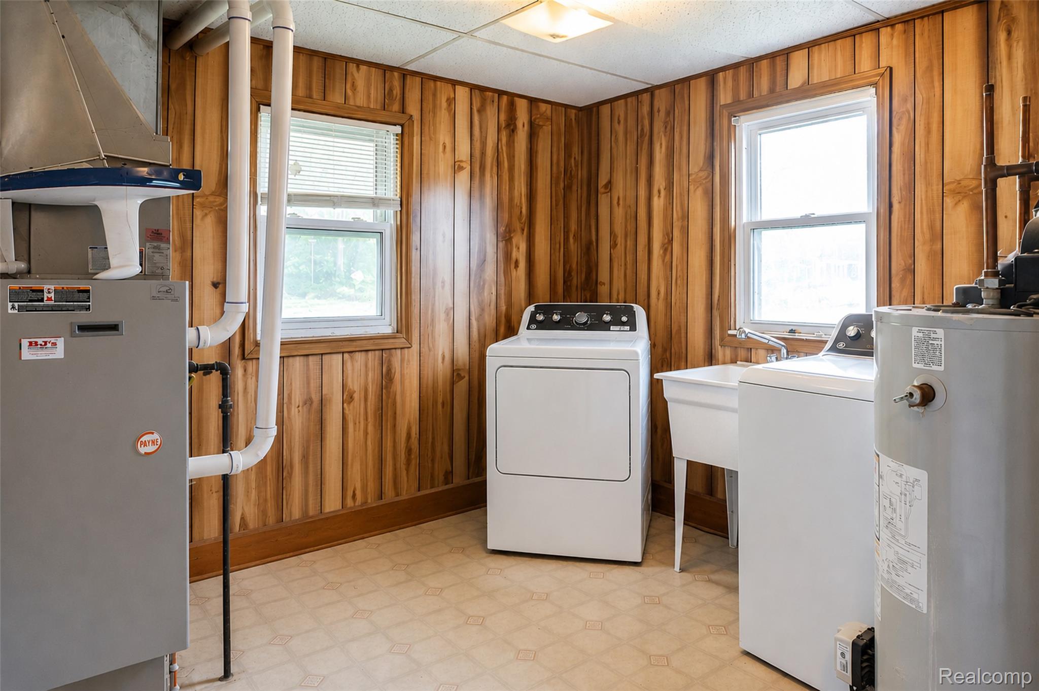 11388 Sunset Boulevard Property Photo 24