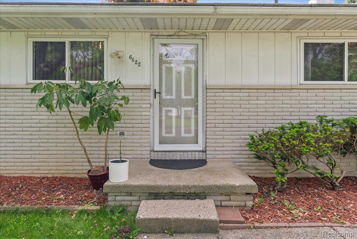 6422 Lerner Way Property Photo 4