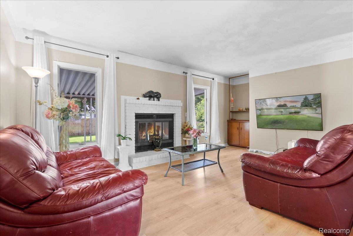 6422 Lerner Way Property Photo 6