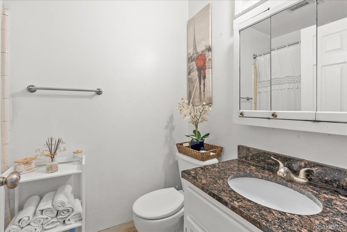 6422 Lerner Way Property Photo 17