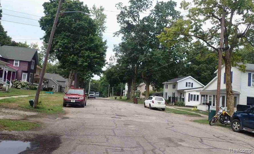 207 N Church Street Property Photo 2