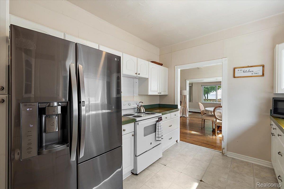 38292 Murdick Drive Property Photo 13