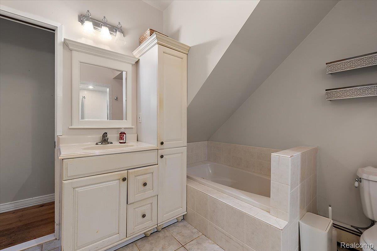 38292 Murdick Drive Property Photo 22
