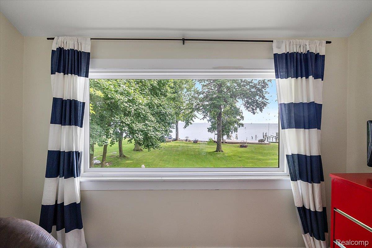 38292 Murdick Drive Property Photo 28