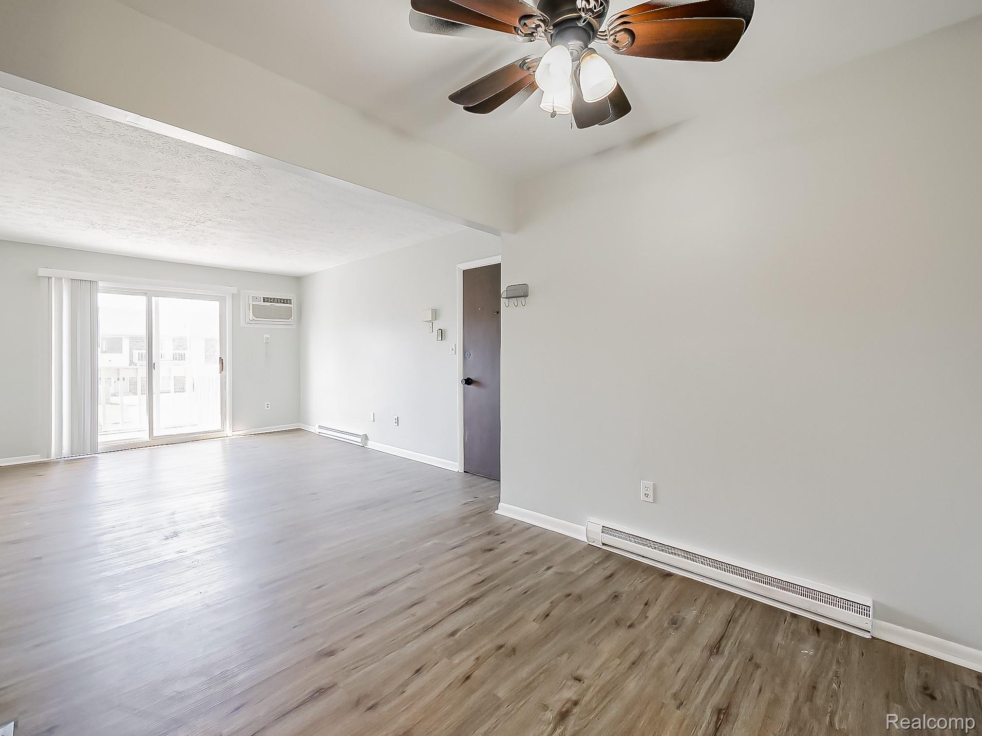 125 E Van Riper Road 7 Property Photo 2