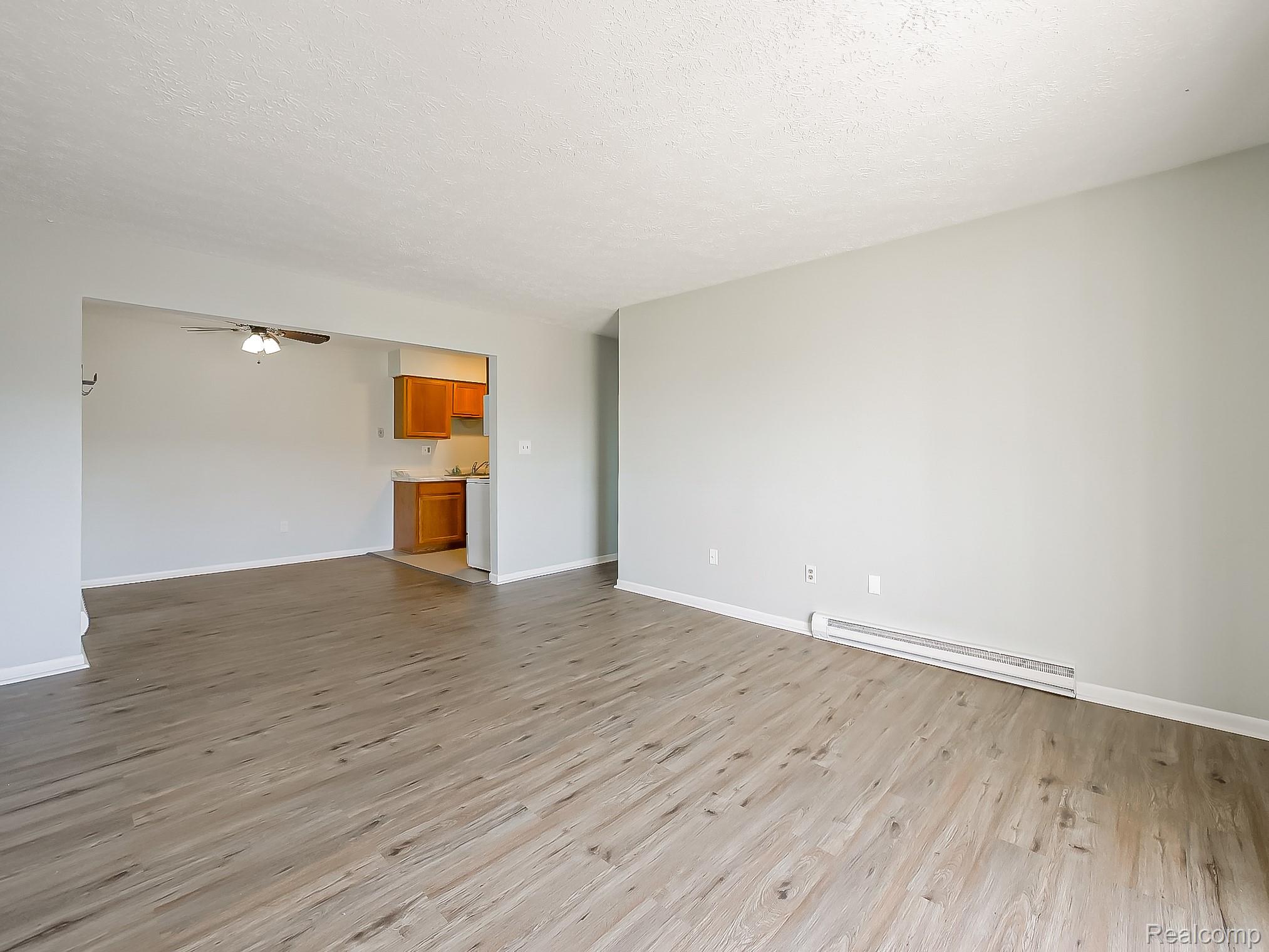 125 E Van Riper Road 7 Property Photo 3