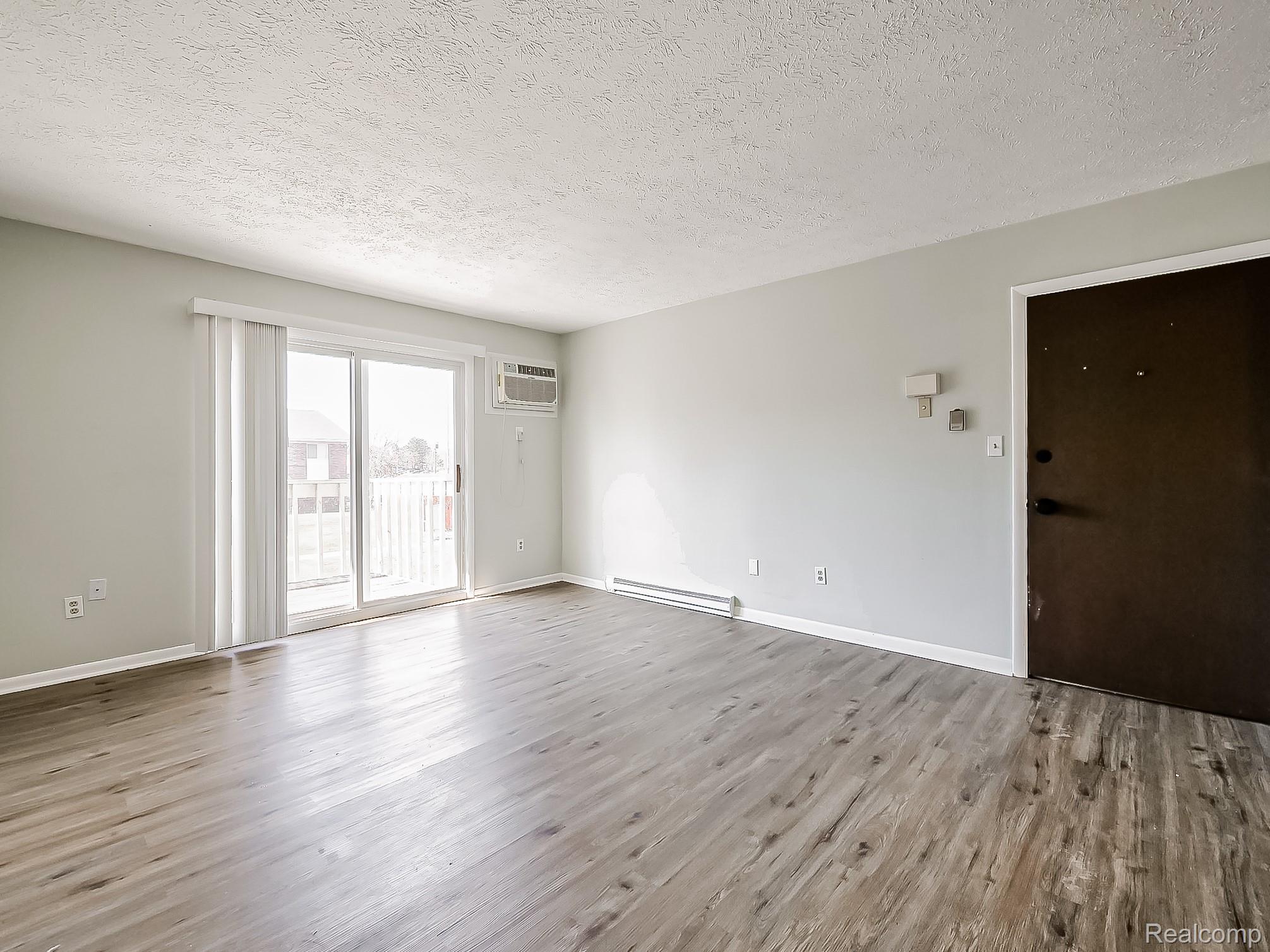 125 E Van Riper Road 7 Property Photo 4