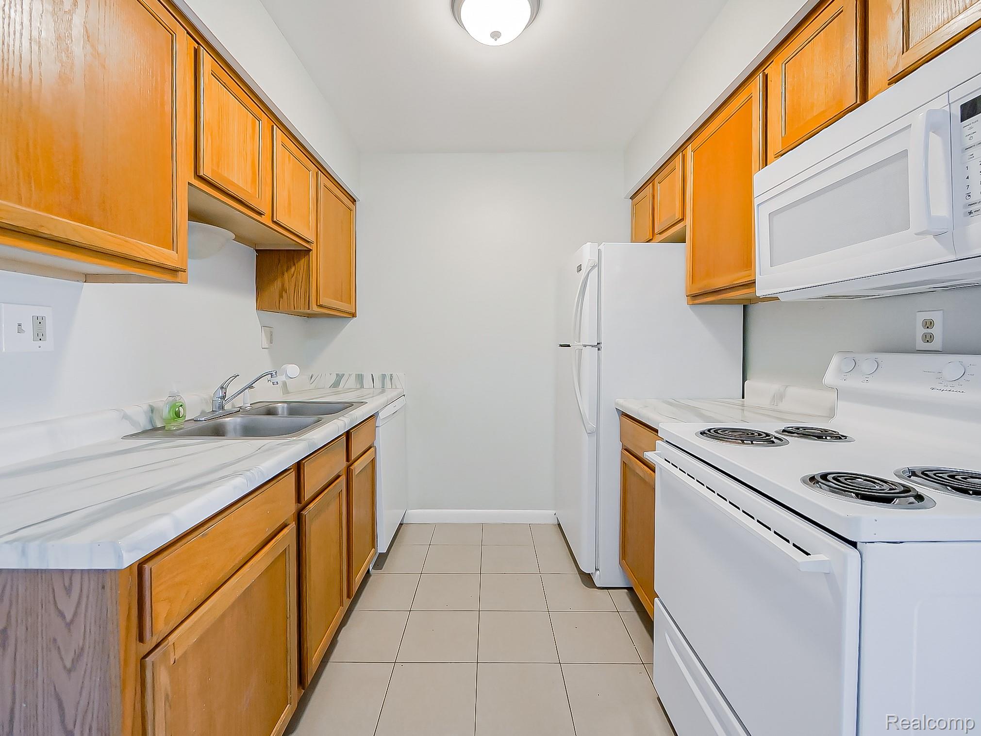 125 E Van Riper Road 7 Property Photo 9