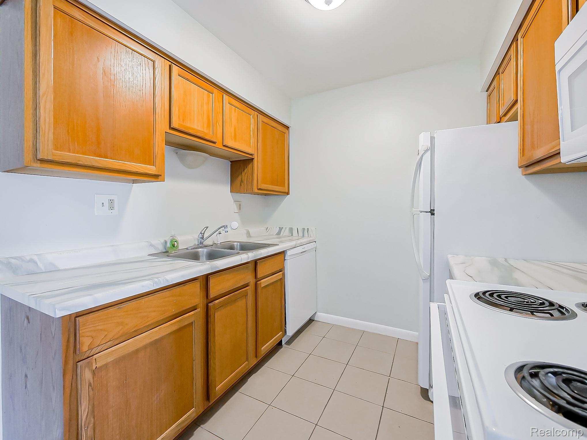 125 E Van Riper Road 7 Property Photo 10