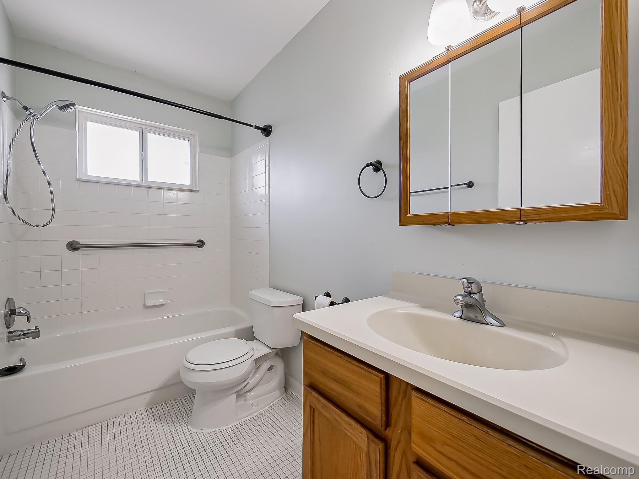 125 E Van Riper Road 7 Property Photo 18